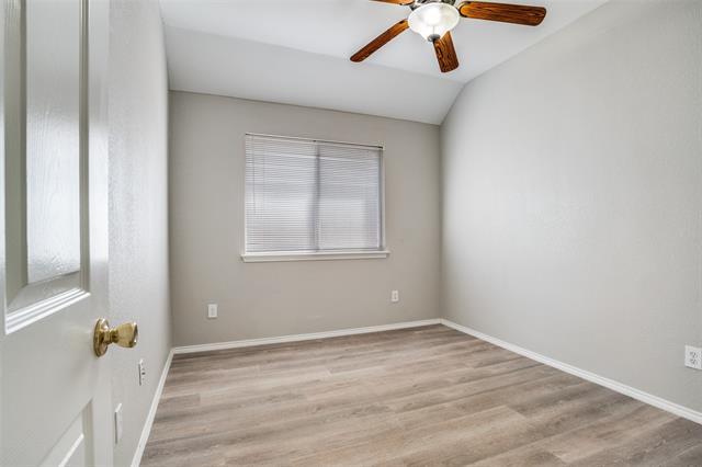 Building Photo - 10810 Camelot Dr