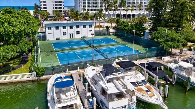 Building Photo - 5401 Collins Ave