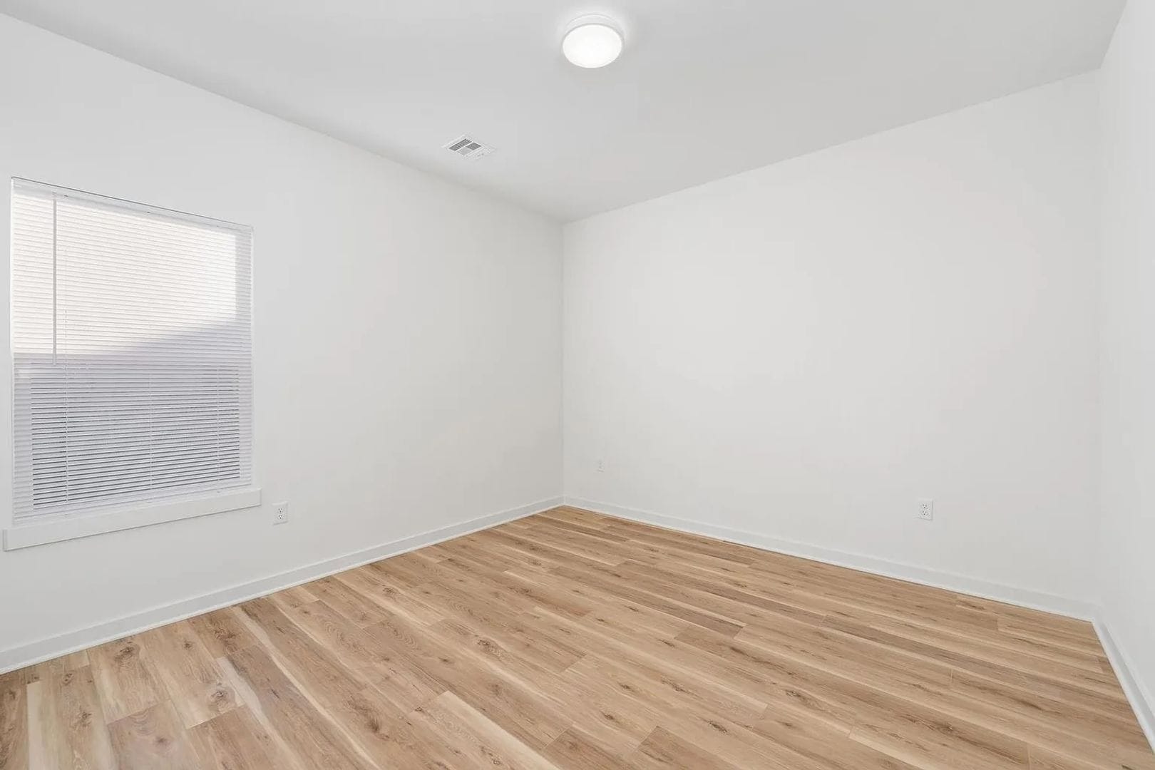 Building Photo - 2327 S Spg Hl Ct