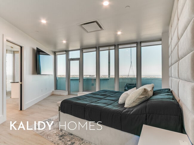 Building Photo - 5900 Mosteller Dr