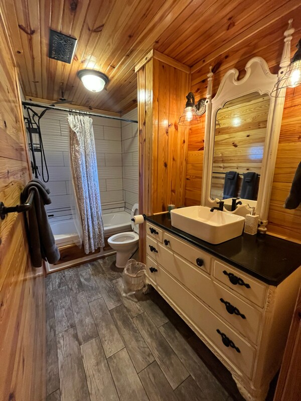 Building Photo - 12102 Carriage Ct SE