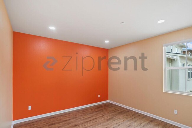 Building Photo - 1210 Coyote Creek Way