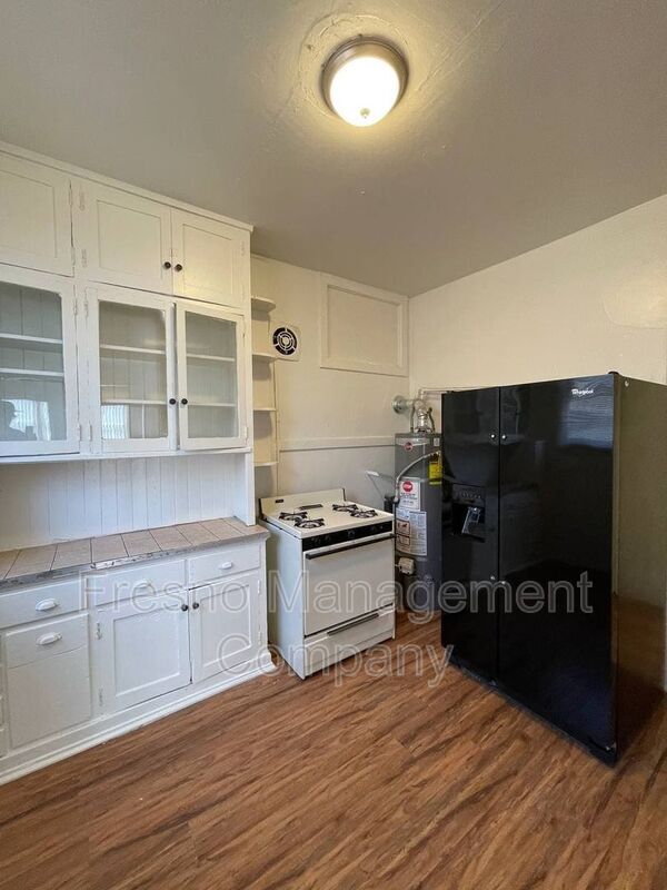 Building Photo - 1047 N Fulton St