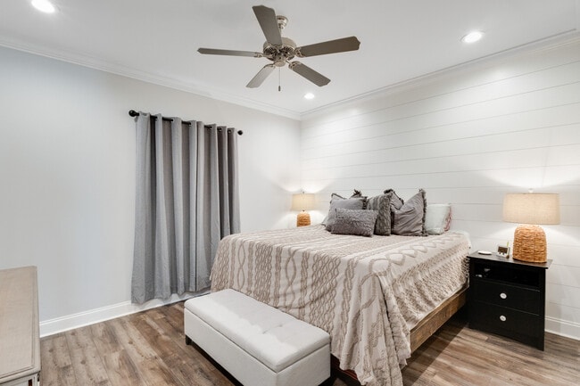 Building Photo - 204 San Sebastian Dr