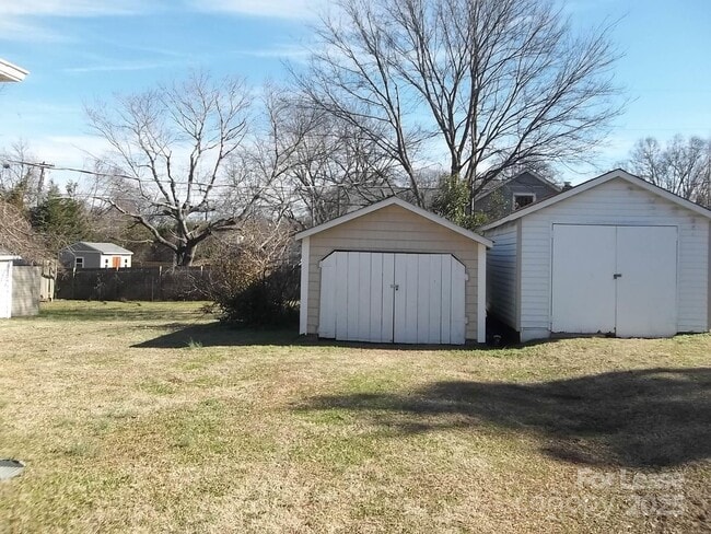 Building Photo - 1606 Richland Dr