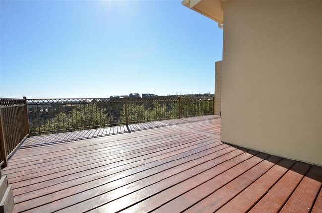 Building Photo - 9617 Solana Vista Loop