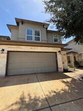 Building Photo - 13400 Briarwick Dr