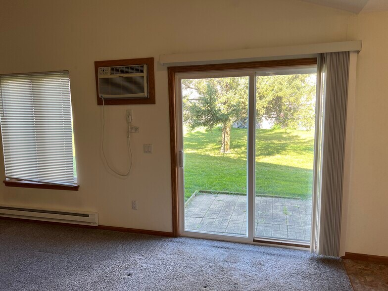 Building Photo - 1105 Heritage Ct