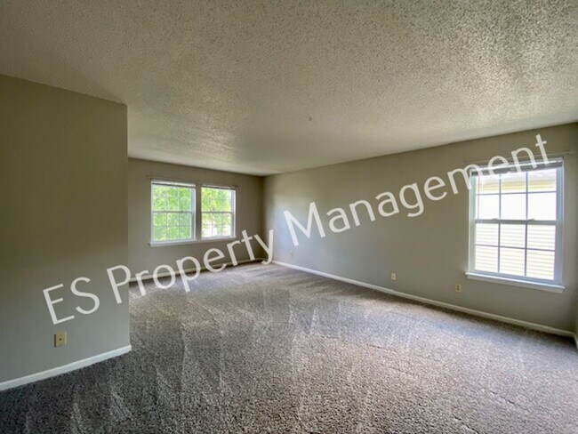 Building Photo - COMING SOON!! Gorgeous 3 Bedroom 2.5 Bath Home in Avon is Near Everything