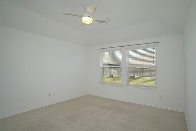 Building Photo - 16114 Sommerall Creek Ln