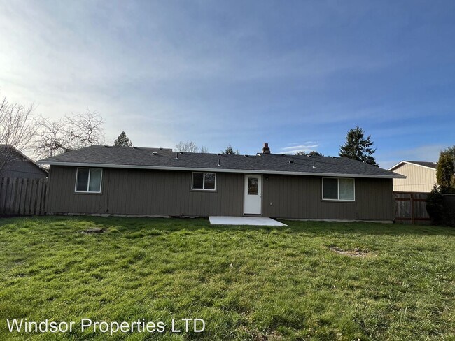 Building Photo - 4 br, 1.5 bath House - 1826 NE 24th Avenue