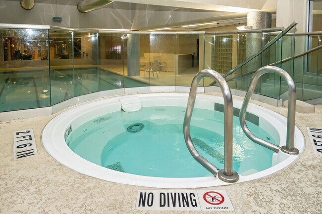 Building Photo - 3404 American Dr