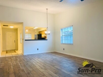 Building Photo - 1010 Stonybrook Cir