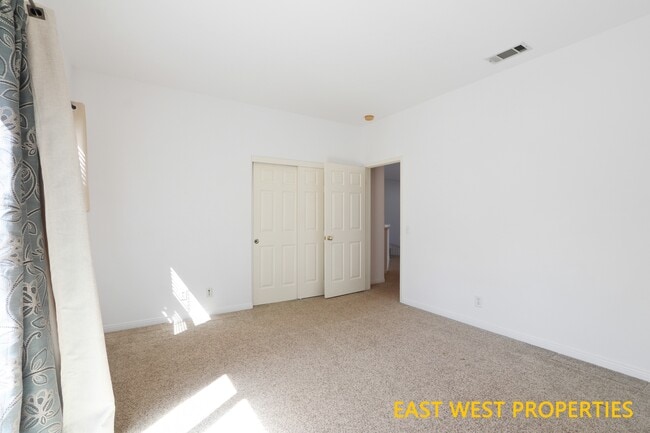 Building Photo - 42 Burlingame