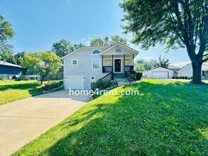 Building Photo - Overland Park Raised Ranch, Primary Suite ...