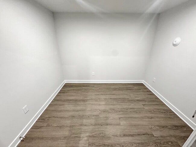 Building Photo - Spacious 3-Bedroom Townhome with Finished Basement in Midlothian