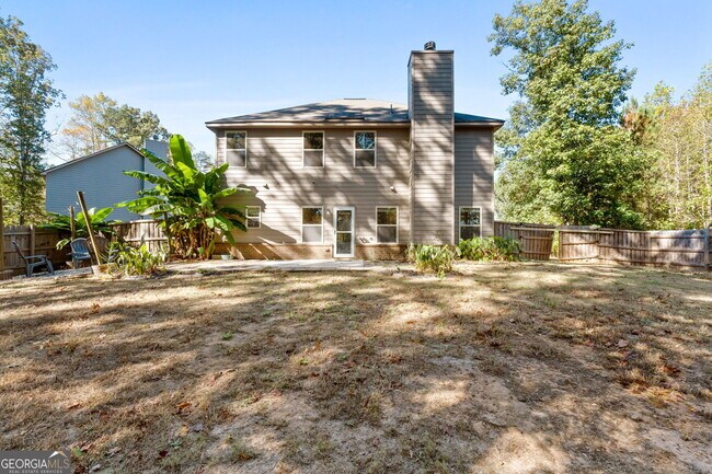 Building Photo - 475 Louise Way