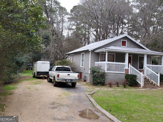 Building Photo - 220 Johnson Dr