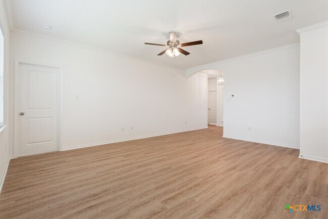 Building Photo - 8623 Chena Rdg Dr