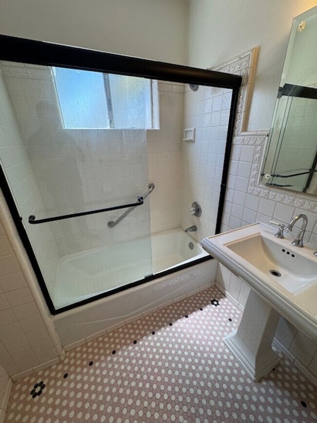 Building Photo - Classic Spanish Revival in California Heig...