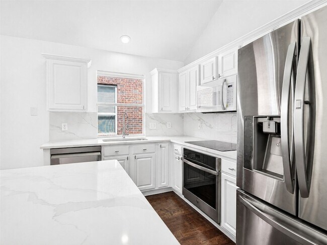 Building Photo - 1817 Newton Dr