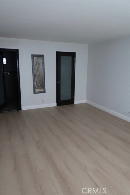 Building Photo - 1121 N Olive Dr