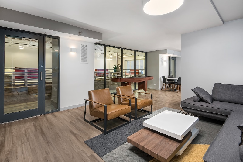 Building Photo - 463 E Ohio St