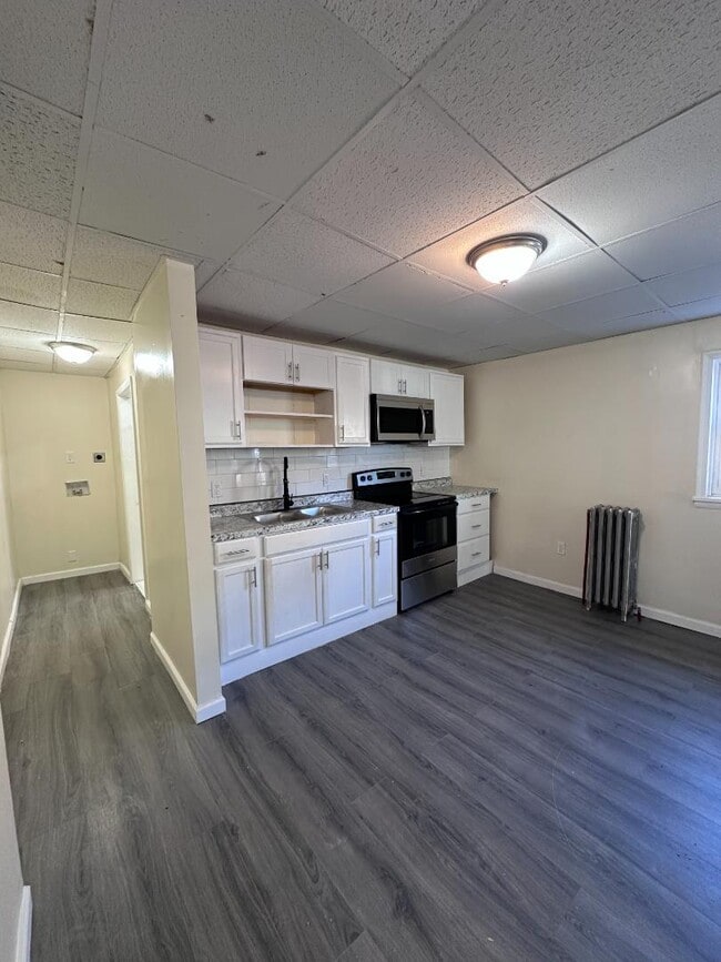 Building Photo - 153 Vine St