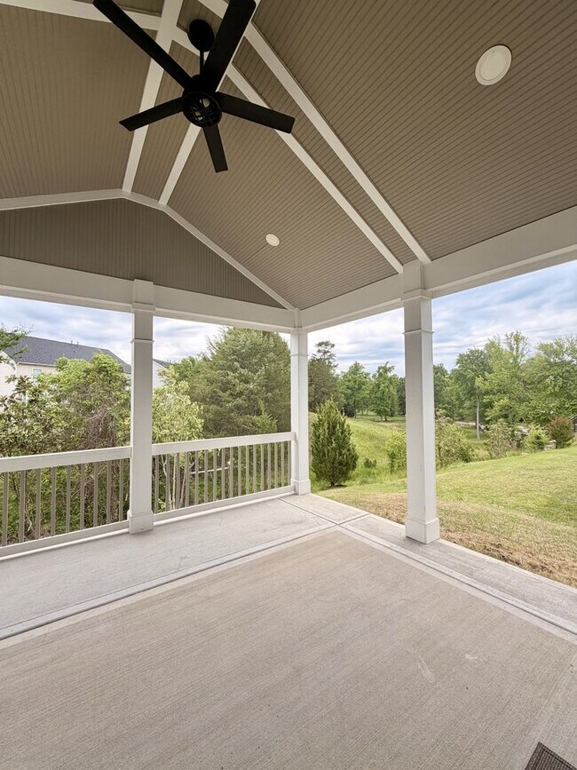 Building Photo - Elegant Home located in Cabarrus County!