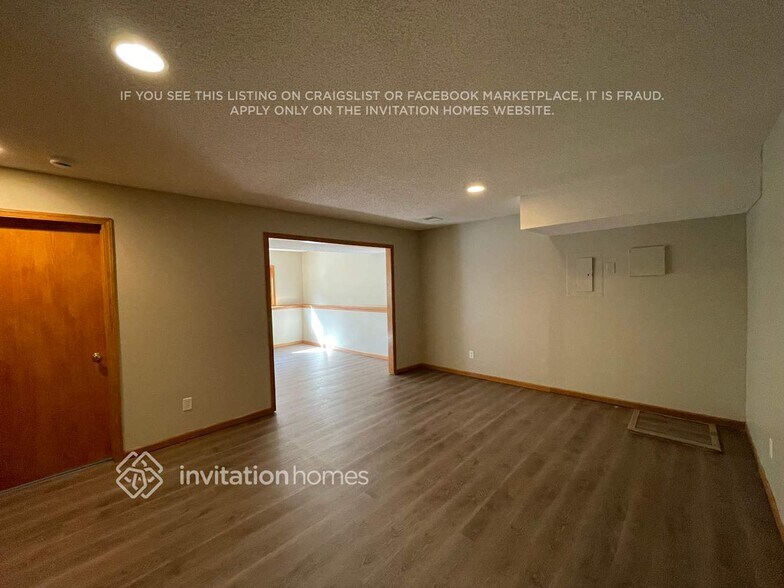 Building Photo - 13470 Dellwood Way