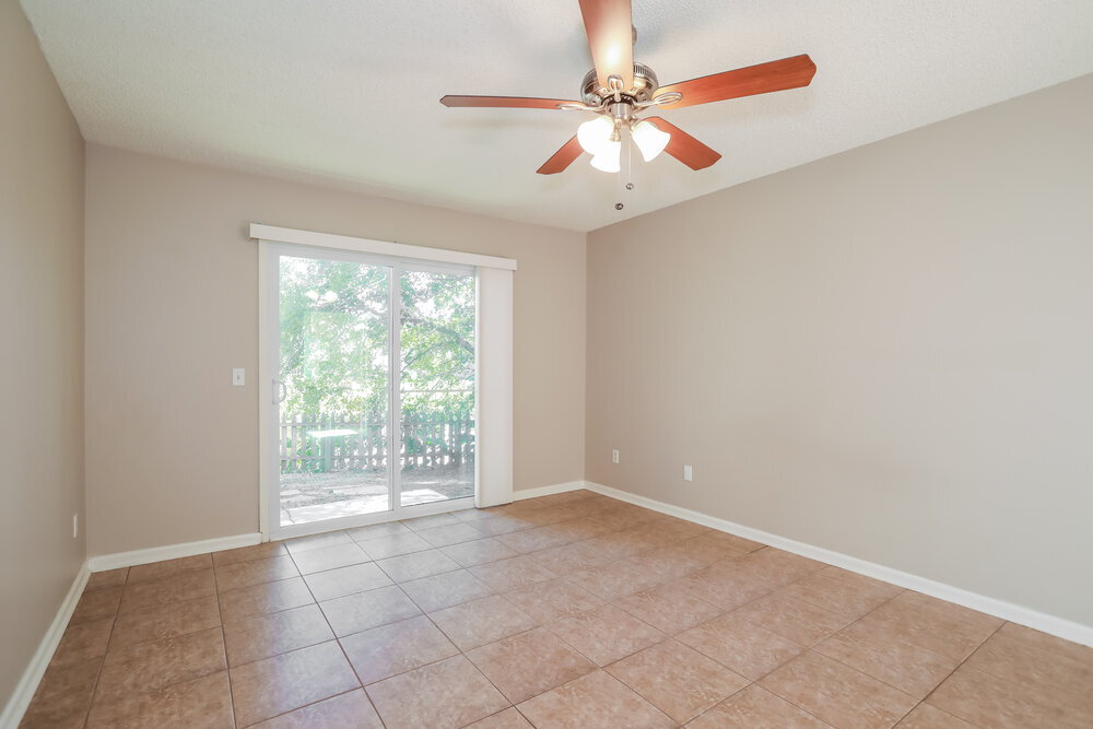 Building Photo - 10827 Carrington Ct