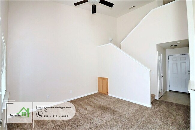 Building Photo - 1294 Mighty Oak Ln