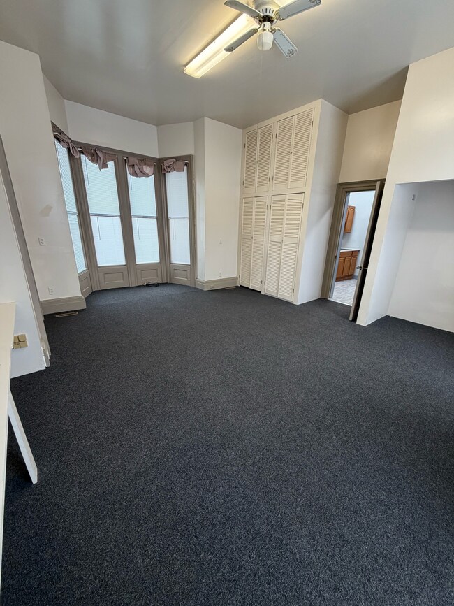 Building Photo - 5224 West Senca St