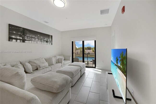 Primary Photo - 8167 NW 41st St