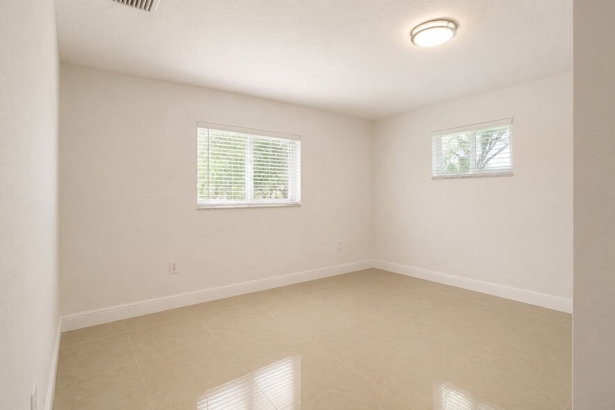 Building Photo - 9421 SW 150th St