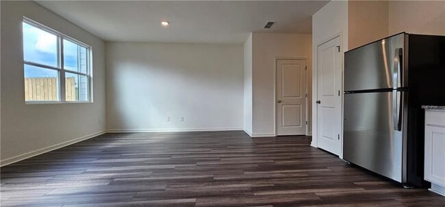 Building Photo - 202 Gillis Wy