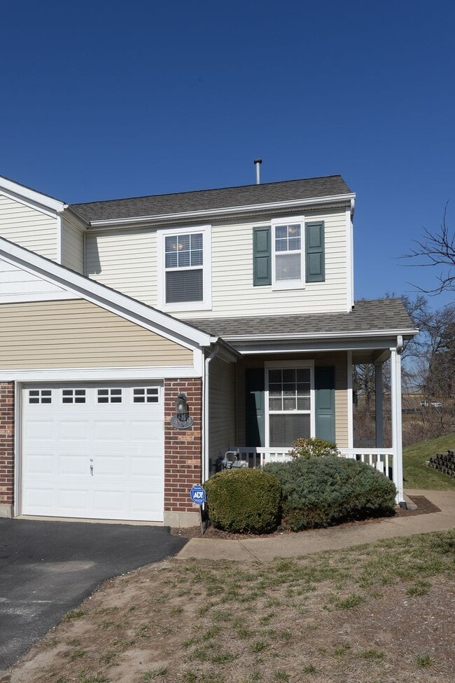 Building Photo - 4939 Heritage Heights Cir