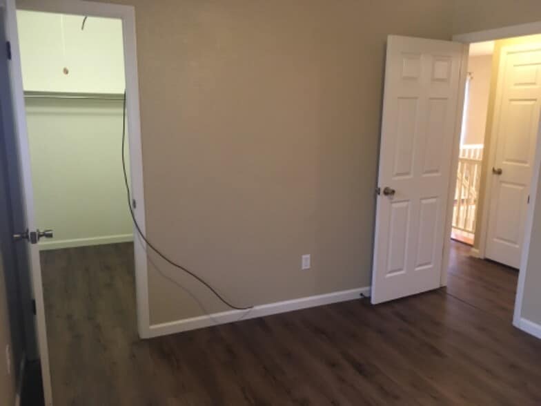 Building Photo - 4500 Crystal Ave