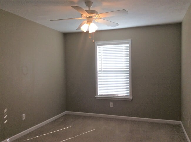 Building Photo - 1079 Grove Landing Ln