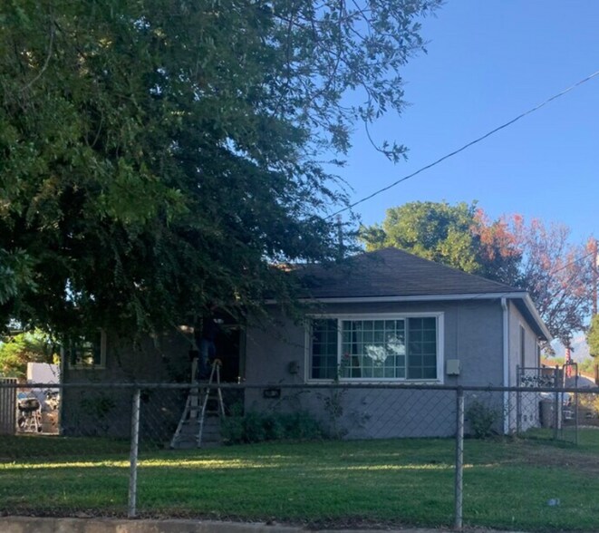 Primary Photo - 306 W Sunkist St