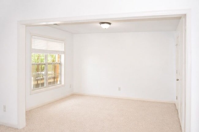 Building Photo - 5211 Merrimont Dr