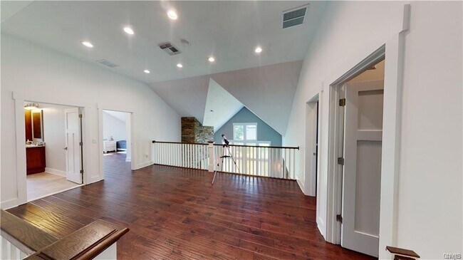 Building Photo - 8861 Shellman Dr