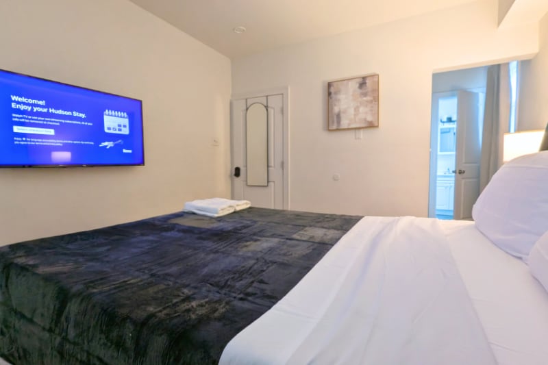 Building Photo - 108 Gotthart St