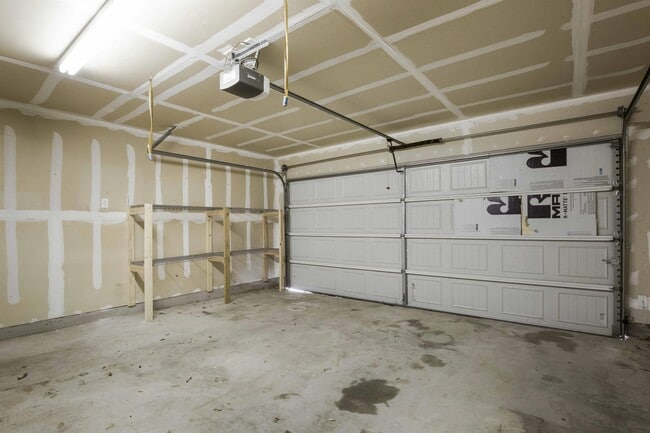 Building Photo - 15006 Parrish Ln