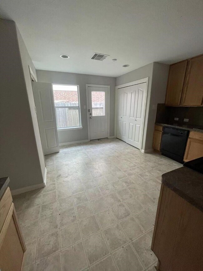 Building Photo - 20822 Indigo River Ln