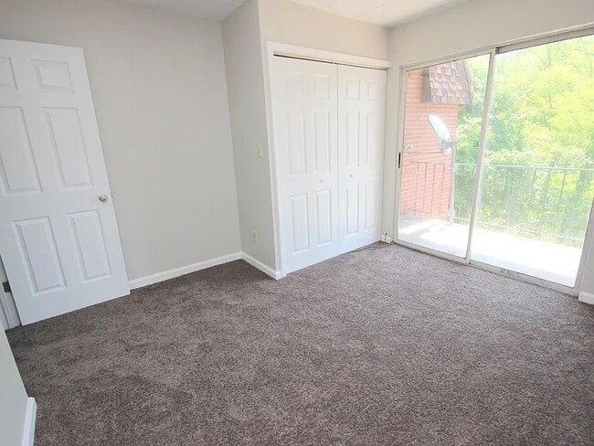 Interior Photo - SYCAMORE APARTMENTS -- 130