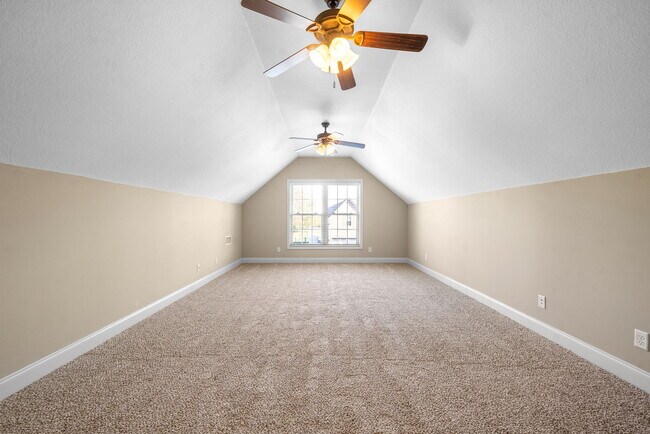 Building Photo - 3176 Porter Hills Dr