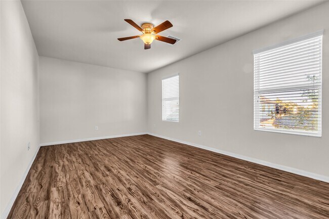 Building Photo - 3050 Thicket Path Way