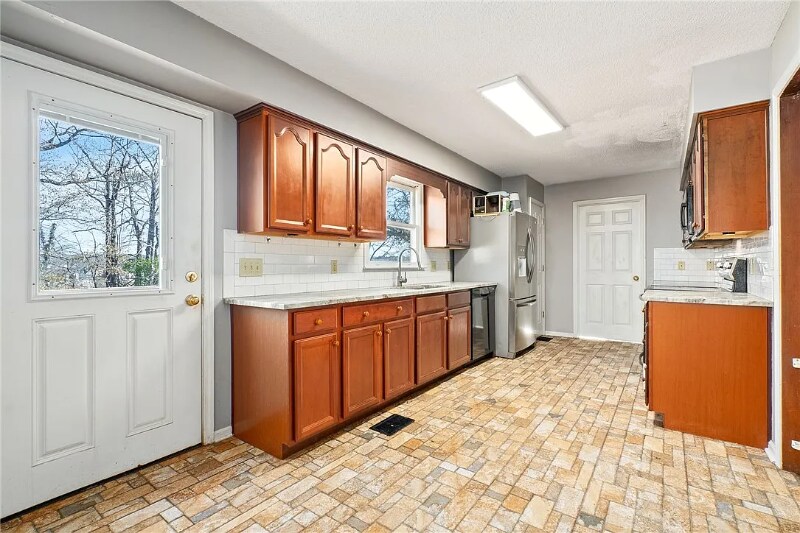 Building Photo - 2109 Rocky Brook Rd