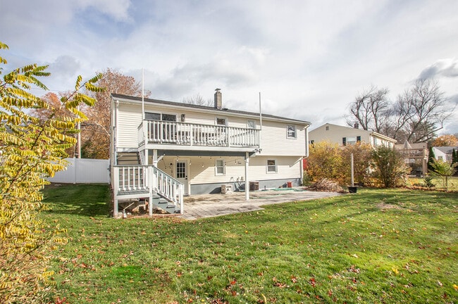 Building Photo - 425 Judd St